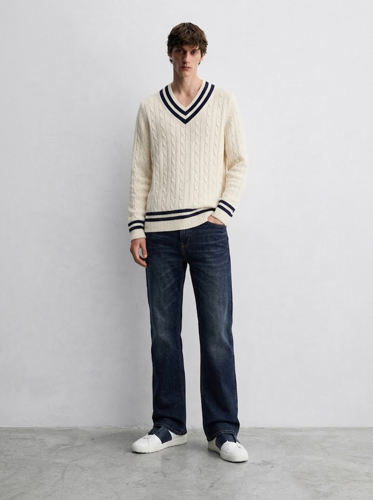 KNIT SWEATER