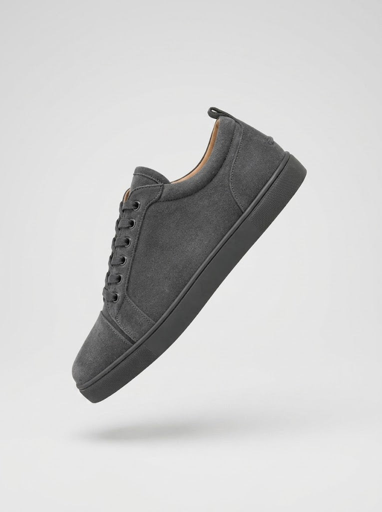 SUEDE SNEAKER