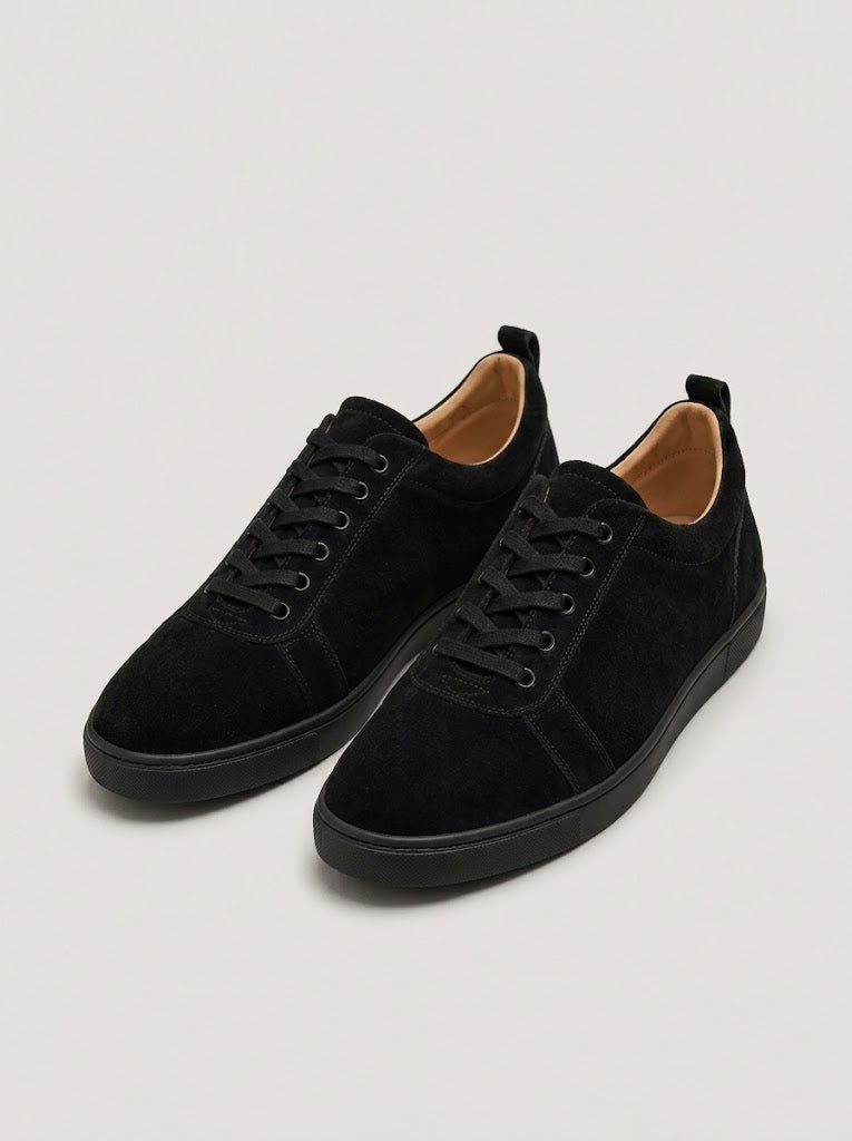 SUEDE SNEAKER